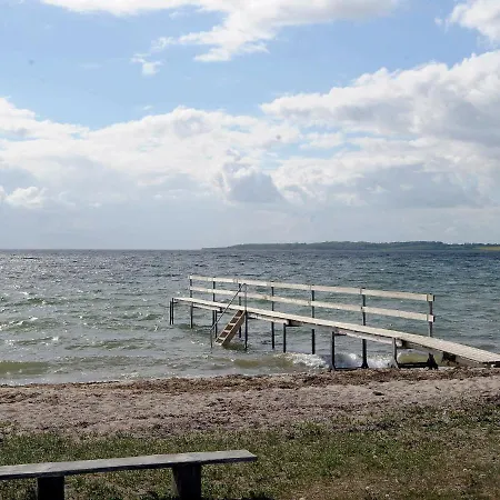 6 Person In Faaborg-by Traum *